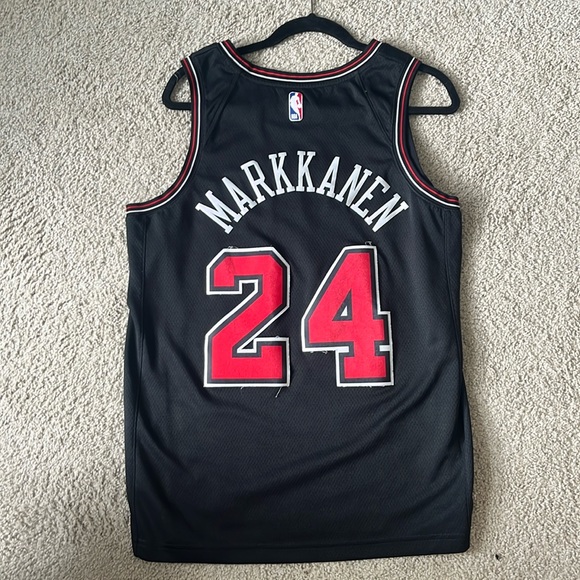 Authentic Chicago Bulls Lauri Markkanean Jersey - Picture 1 of 2